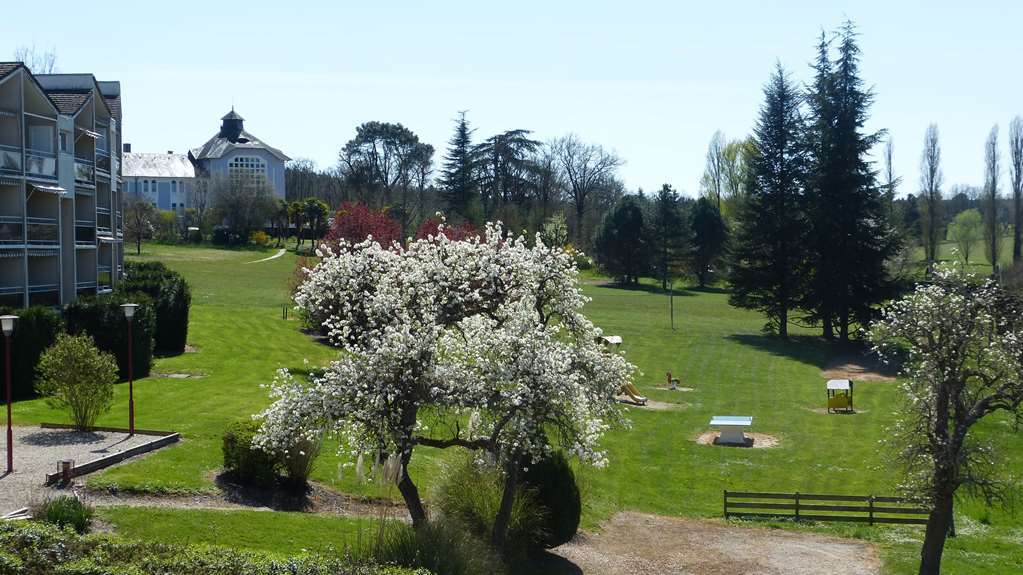 Terres De France - Appart'Hotel La Roche-Posay Exteriér fotografie